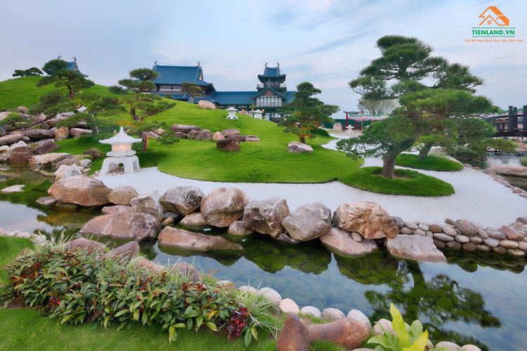  Nhìn là mê với tổng thể của khu vườn rộng lớn và ngôi nhà đậm chất Nhật Bản