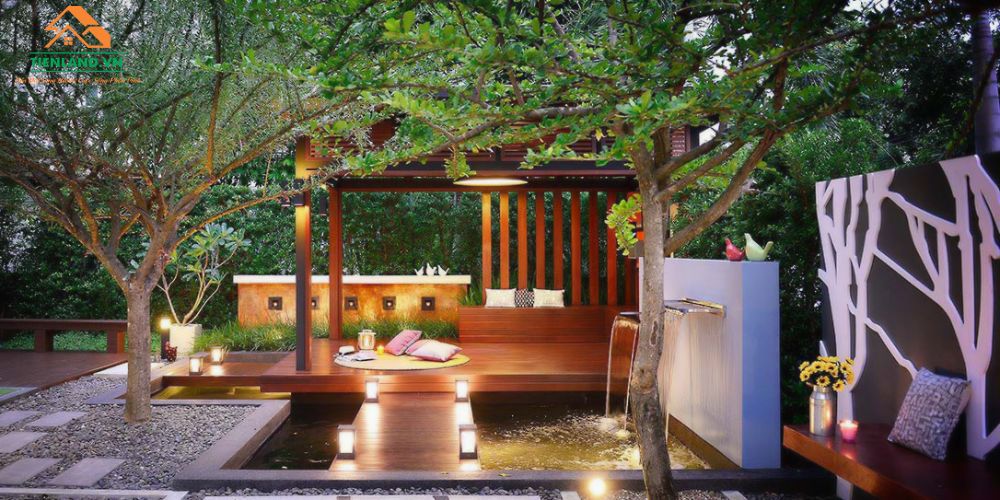 Hệ thống ánh sáng được sắp xếp thông minh cùng với tiểu cảnh khu vườn