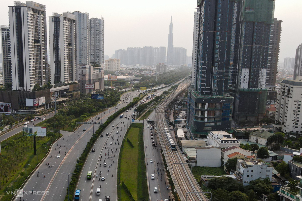 Tuyến Metro số 1 đang dần thành hình và sẽ đưa vao hoạt động  ​​​​​​​trong thời gian sắp tới